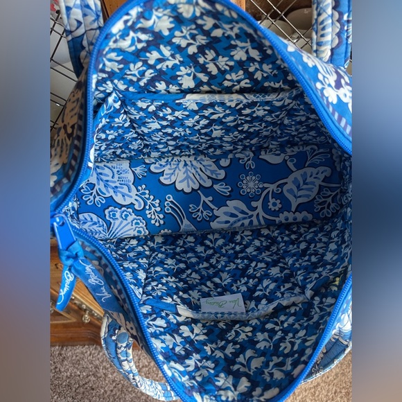 Quilted blue Vera Bradley Bag - Picture 8 of 15